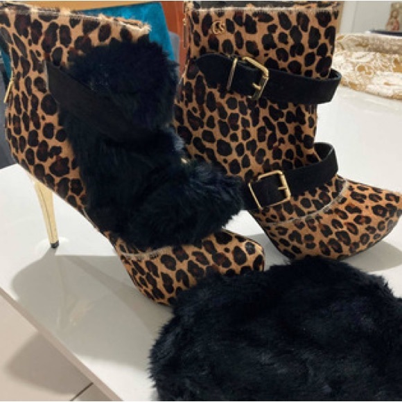 Vintage Carmen Steffens Jaguar Ankle Boots in perfect condition! - Picture 4 of 8